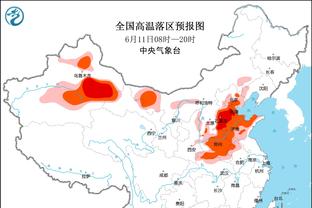 主场对阵辽宁！北京队总教练许利民训练时手拿笔记本来到替补席